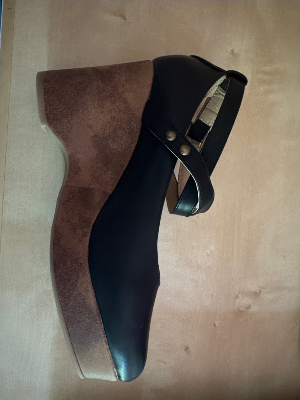 Theresa Collection - Picture 2 of 5